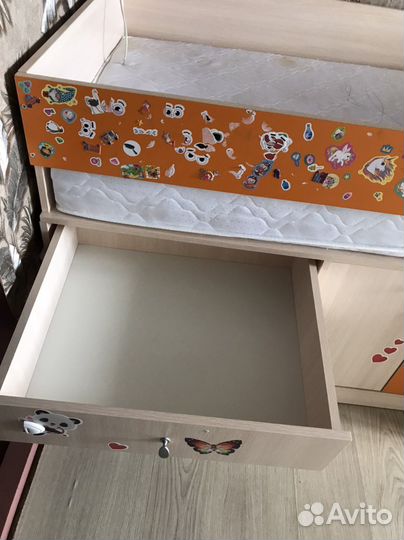 Детская кроватка