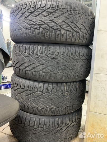 Nokian Tyres Hakkapeliitta R2 SUV 265/50 R19