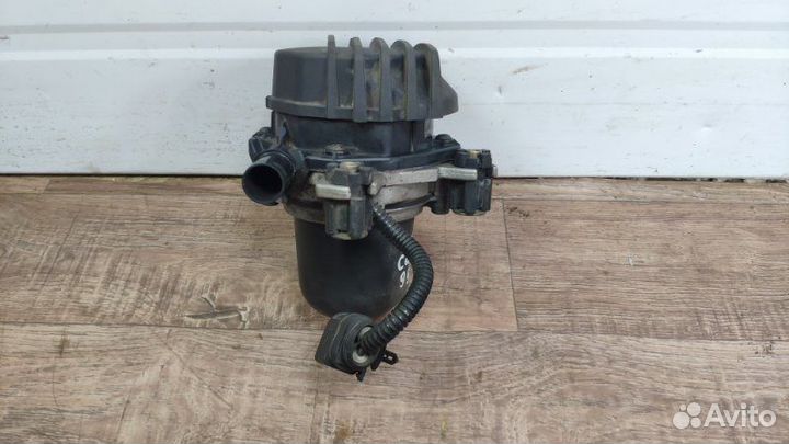 Насос воздушный передний правый Porsche Cayenne