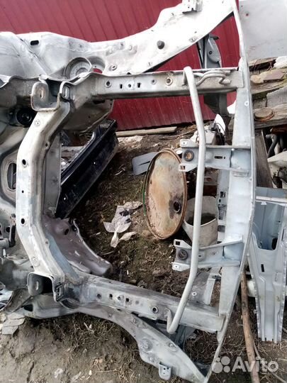 Mercedes 124 крыша телевизор крыло