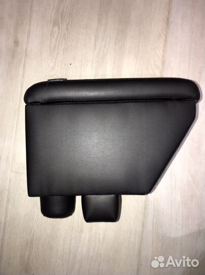 Подлокотник volkswagen polo NF 2020