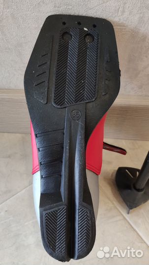 Комплект лыжи, палки, ботинки