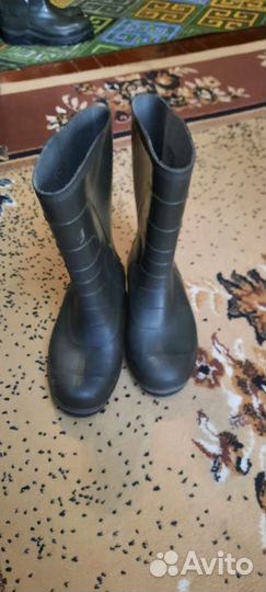 Резиновые сапоги 