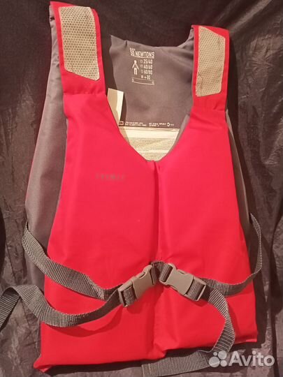 Спасательный жилет