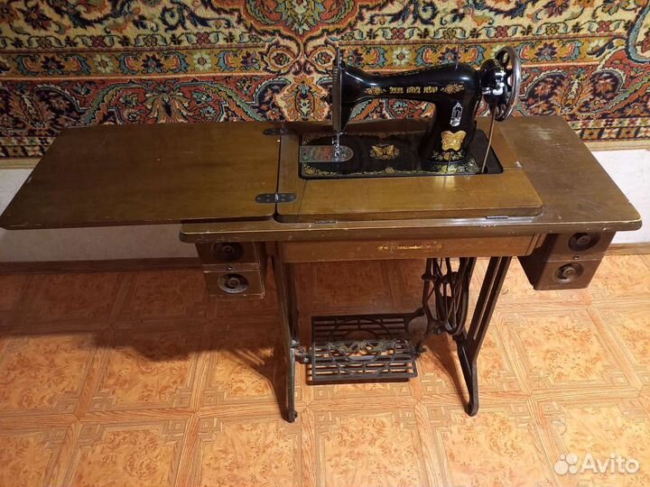 Швейная машинка батерфляй