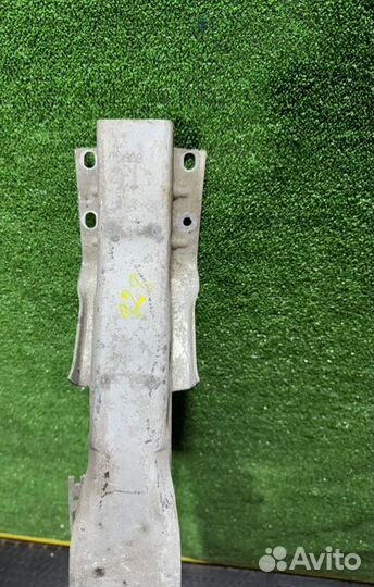 Усилитель бампера задний Opel Astra 2006