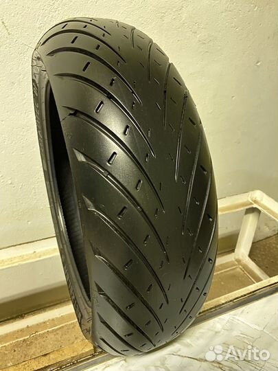 180/55 R17 Metzeler Roadtec 01 (349)