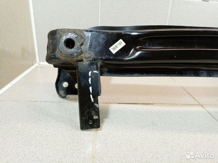 Усилитель переднего бампера Volkswagen Tiguan 2