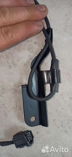 Датчик абс Тойота rav4