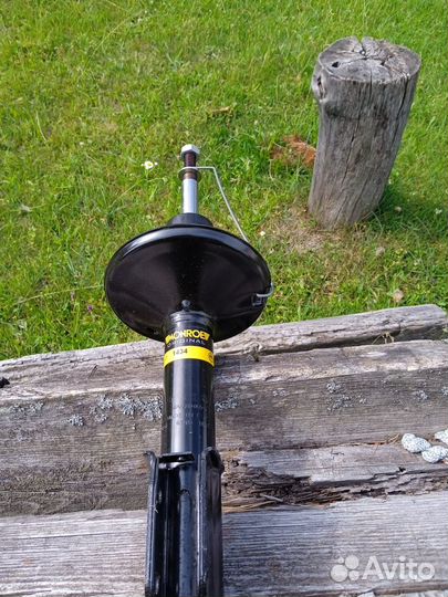 Стойки на renault logan monro