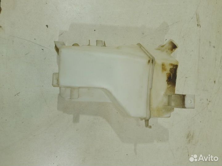 Бачок омывателя Nissan X-Trail T32 2016