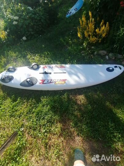 Доска для виндсерфинга