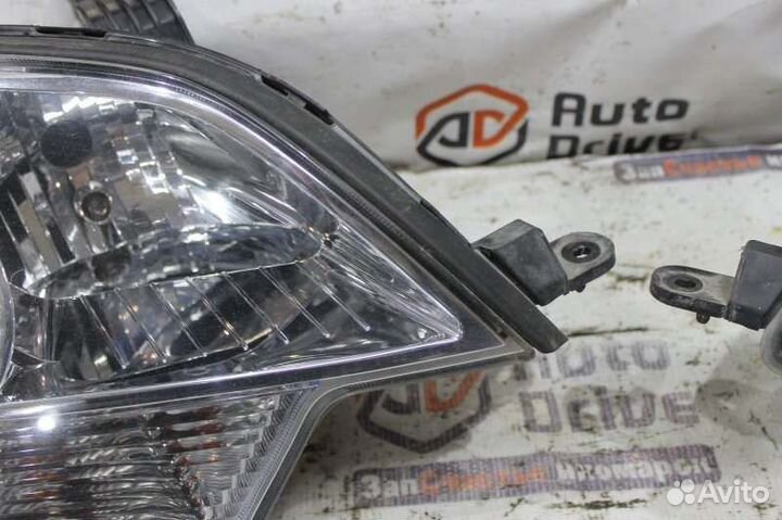 Фара галогеновая передняя правая Opel Antara С145