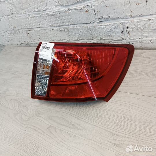 Фонарь правый Subaru Impreza GE8 2010