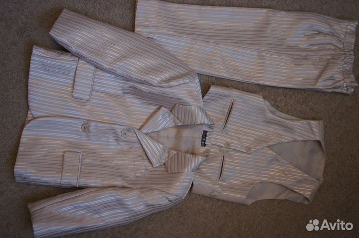 Костюм тройка на мальчика