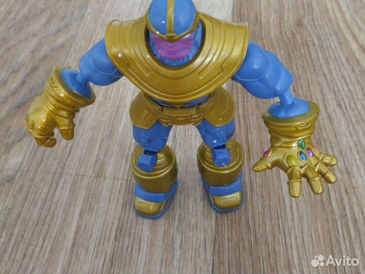 Фигурка танос