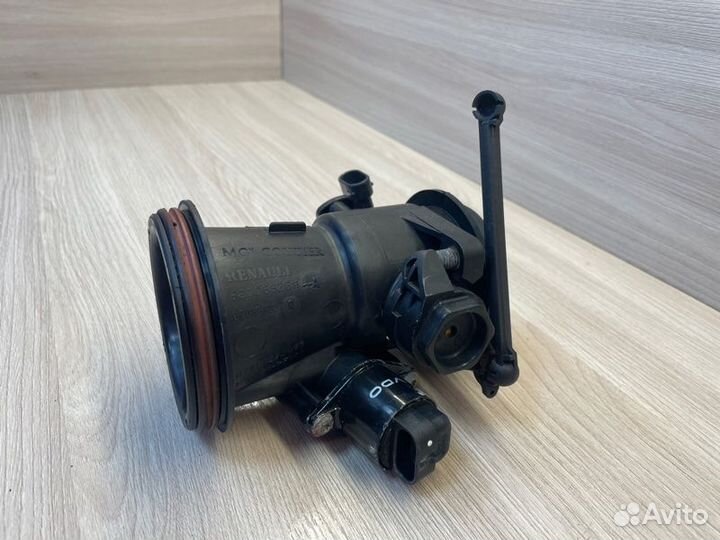 Дроссельная заслонка Renault Sandero