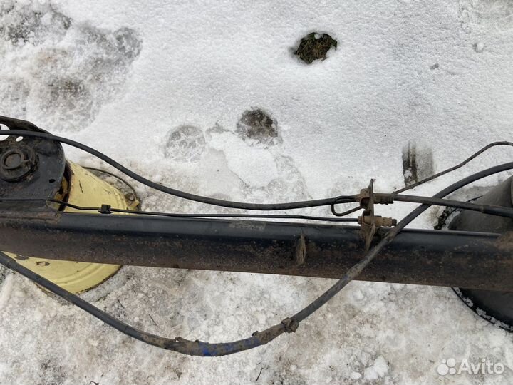 Задняя балка Logan 1