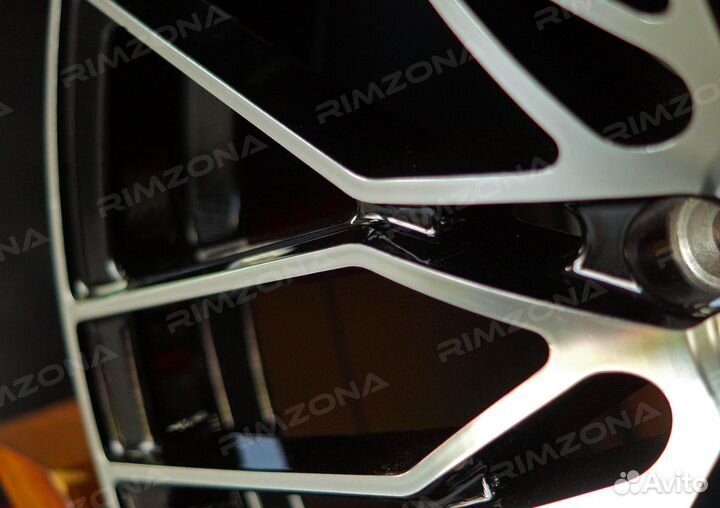 Диски Veemann R20 на Audi A3