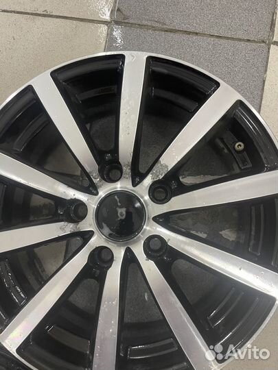 Диски R 15 возможен обмен на речной песок