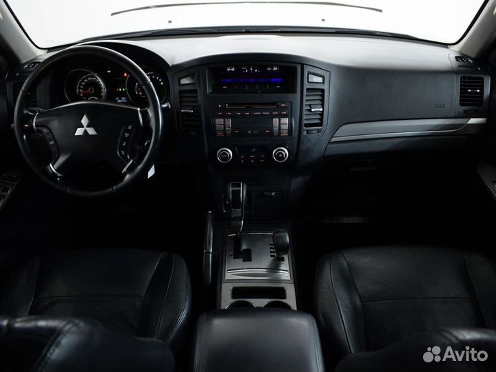 Mitsubishi Pajero, 2010