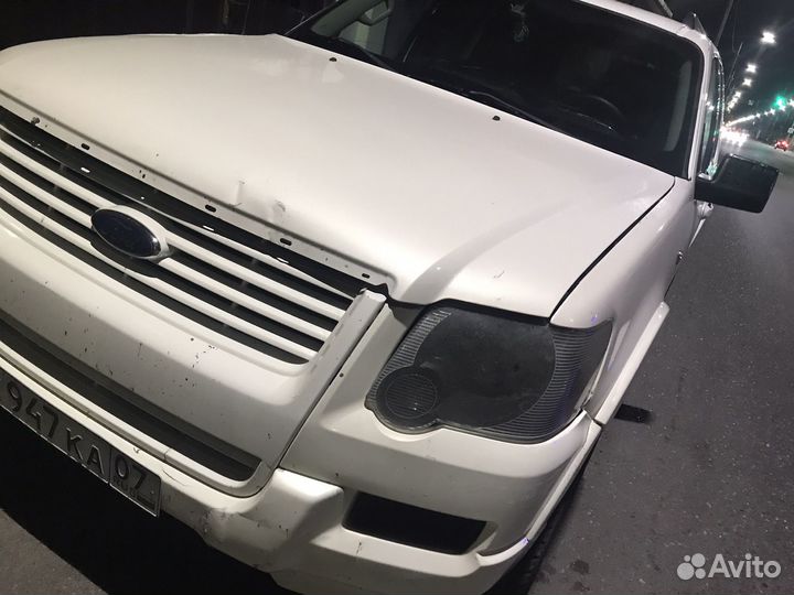 Ford Explorer 4.6 AT, 2008, битый, 280 000 км