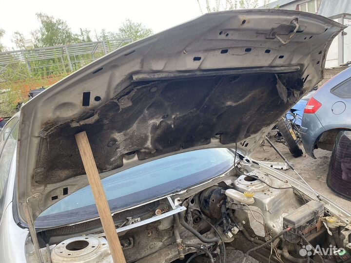 Капот dodge intrepid 2 под ремонт