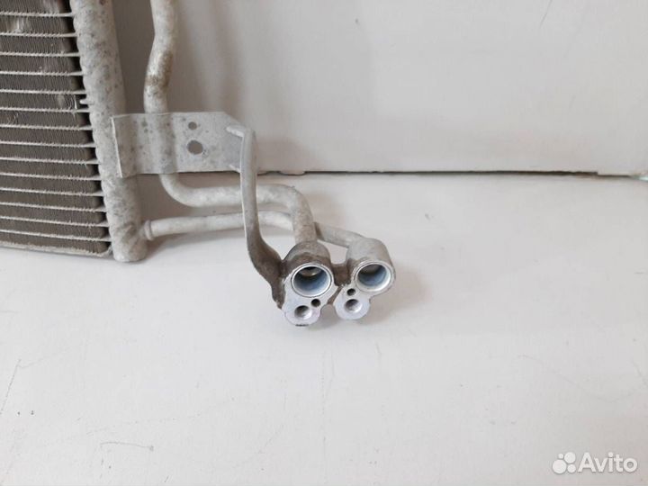 Радиатор кондиционера конденсер Volkswagen Polo Se