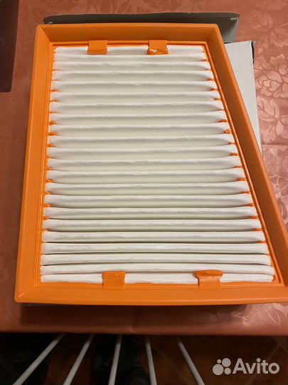 Фильтр воздушный Рено Меган/Флюэнс Mahle/Knecht