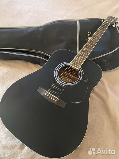 Электро-акустическая гитара