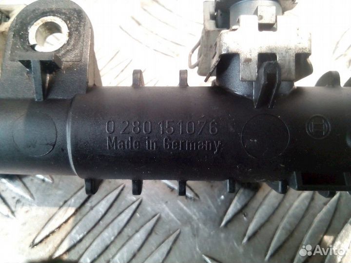 Топливная рампа Opel Astra F рест. 2002 9157505