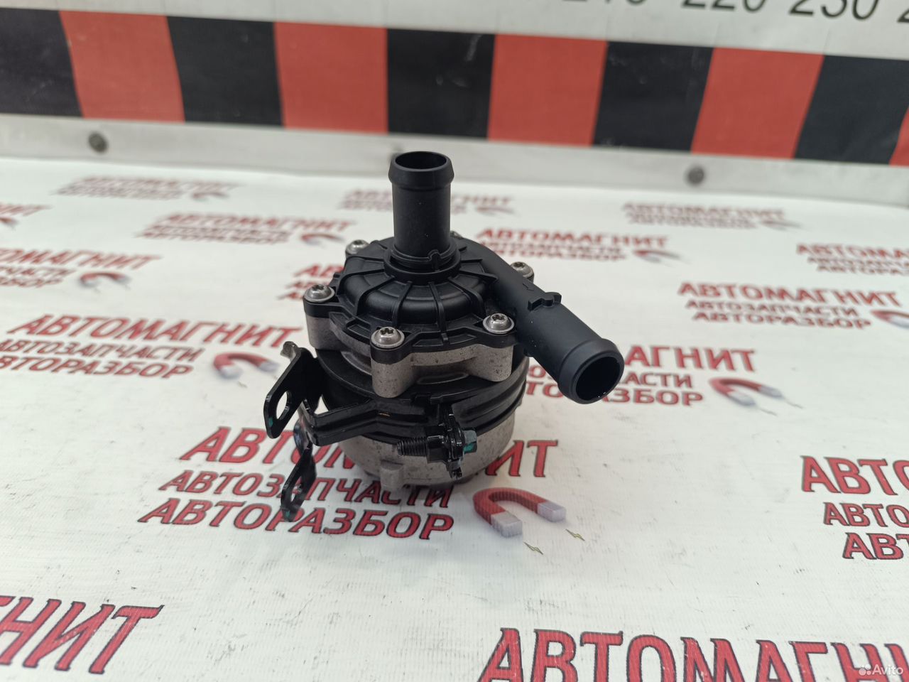 Помпа системы охлаждения Zeekr 001