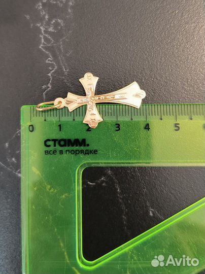 Золотой крест 585