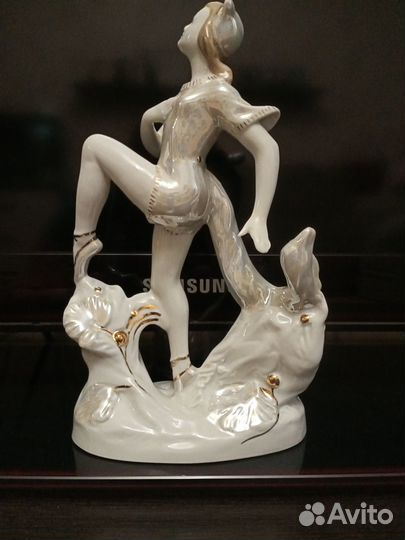 Статуэтка фарфор Балерина Кошка