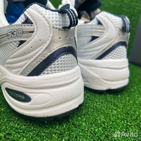 Ботинки Обувь Кроссовки New Balance 530