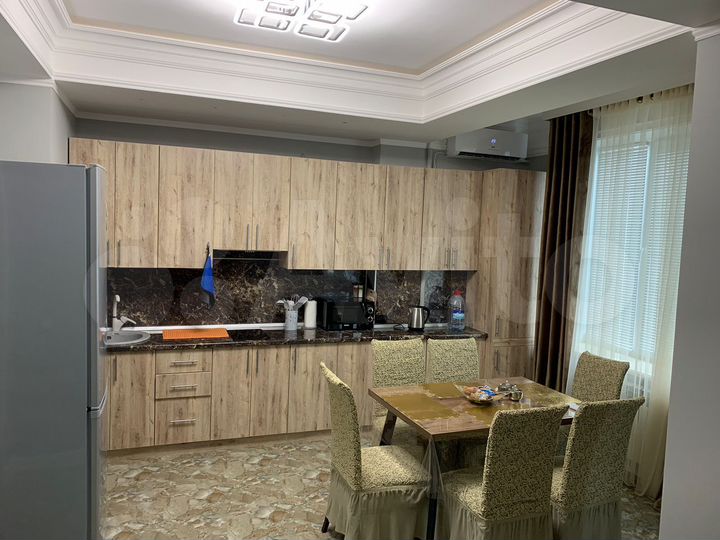 3-к. квартира, 98 м², 8/10 эт.
