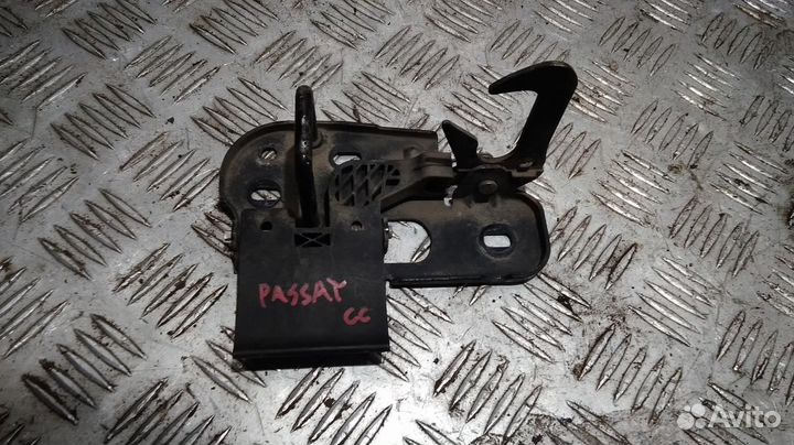 Замок капота Passat сс (2008-2016) ответная часть б\у (арт. 3C8823480B)