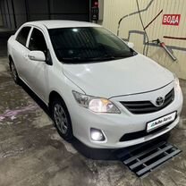 Toyota Corolla 1.3 MT, 2012, 215 000 км, с пробегом, цена 845 000 руб.