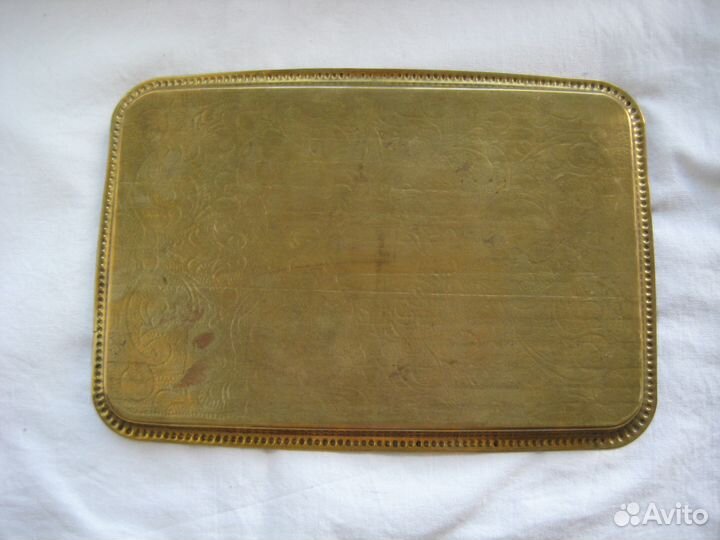 Поднос латунь
