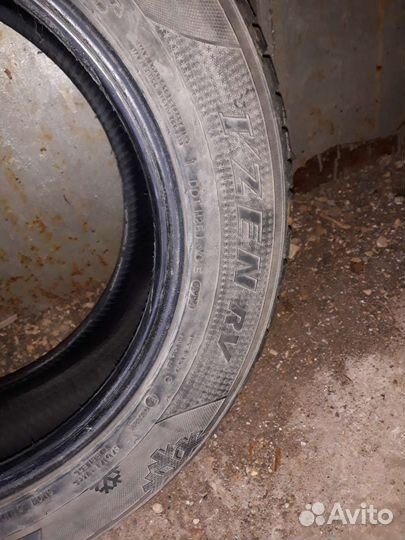 Kumho I'Zen RV Asymmetric 225/65 R17 106