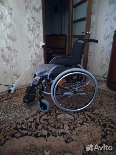 Коляска инвалидная