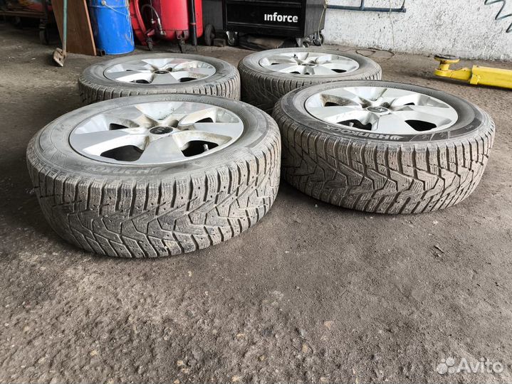 Hankook AH11 205/60 R16