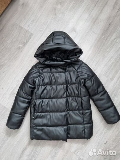 Куртка чёрная из экокожи девочке