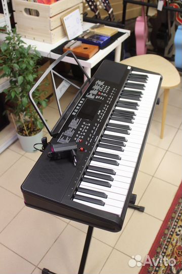 Синтезатор Johnson Новый