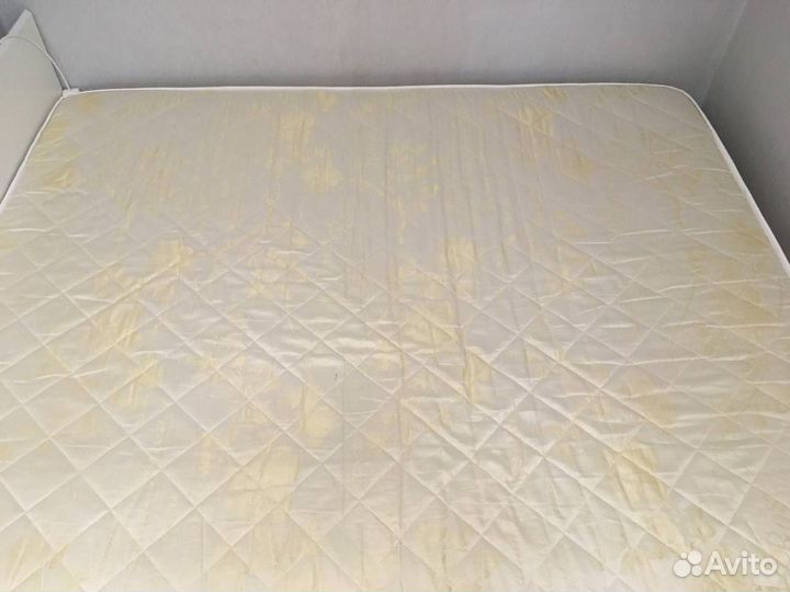 Кровать с матрасом 160*200