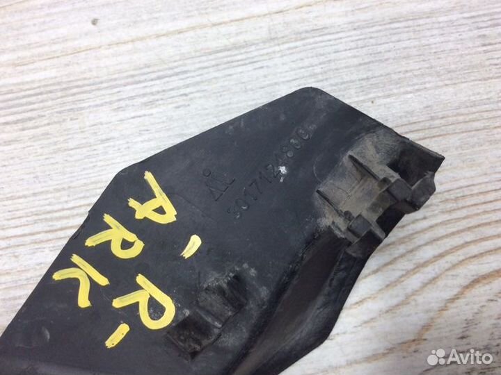 Накладка (кузов наружные) правая Renault Arkana
