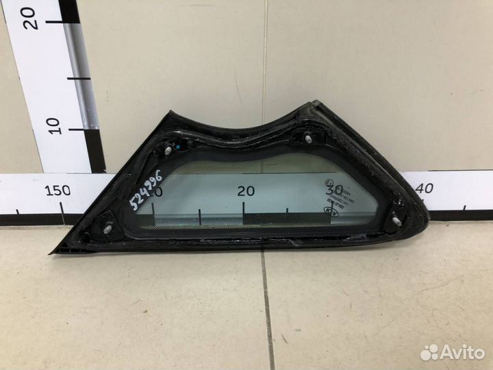 Стекло кузовное глухое левое Kia Ceed JD 2012-2018