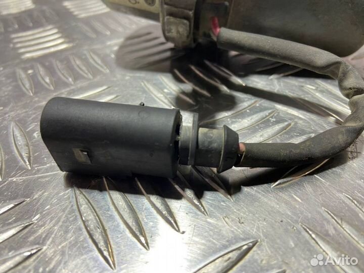 Насос вакуумный Volkswagen Touareg 7L