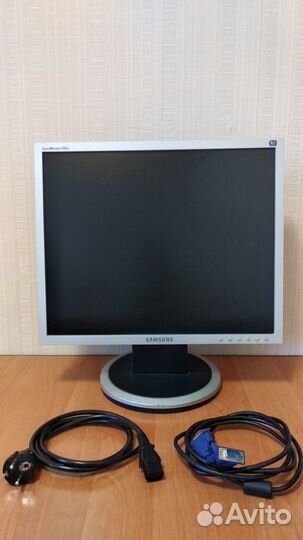 Монитор Samsung SyncMaster 940N, 19