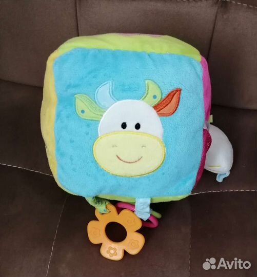 Развивающий мягкий кубик